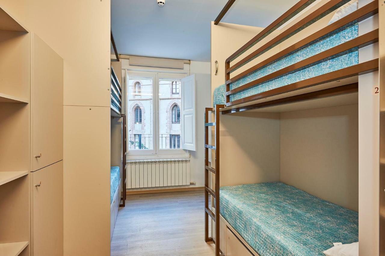 Monistrol de Montserrat Alberg Abat Oliba מראה חיצוני תמונה Hostel room in Rome, Italy